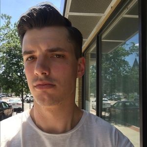 Meet your Posher, Cameron